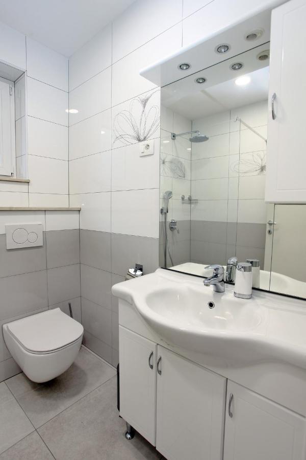 Sea View Apartments Portoroz Zm Екстериор снимка